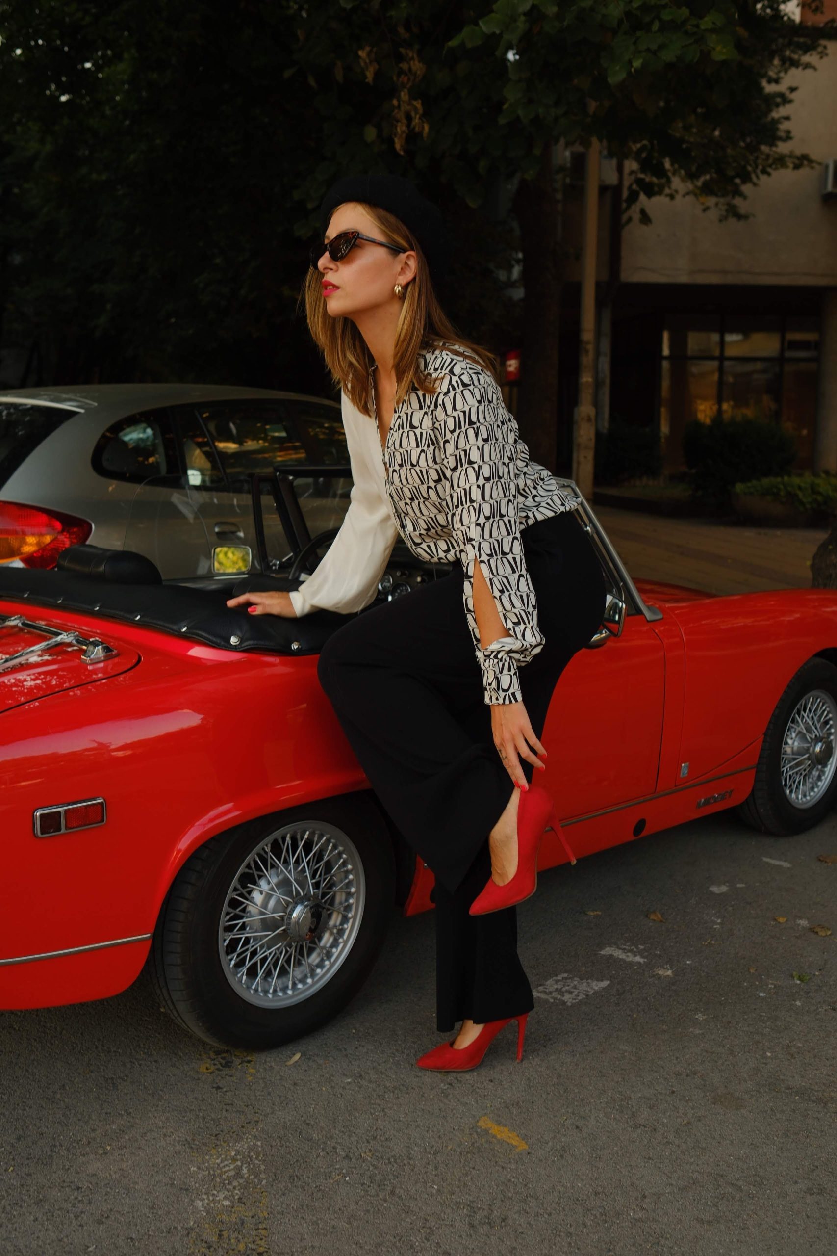 Ženska bluza asimetrična