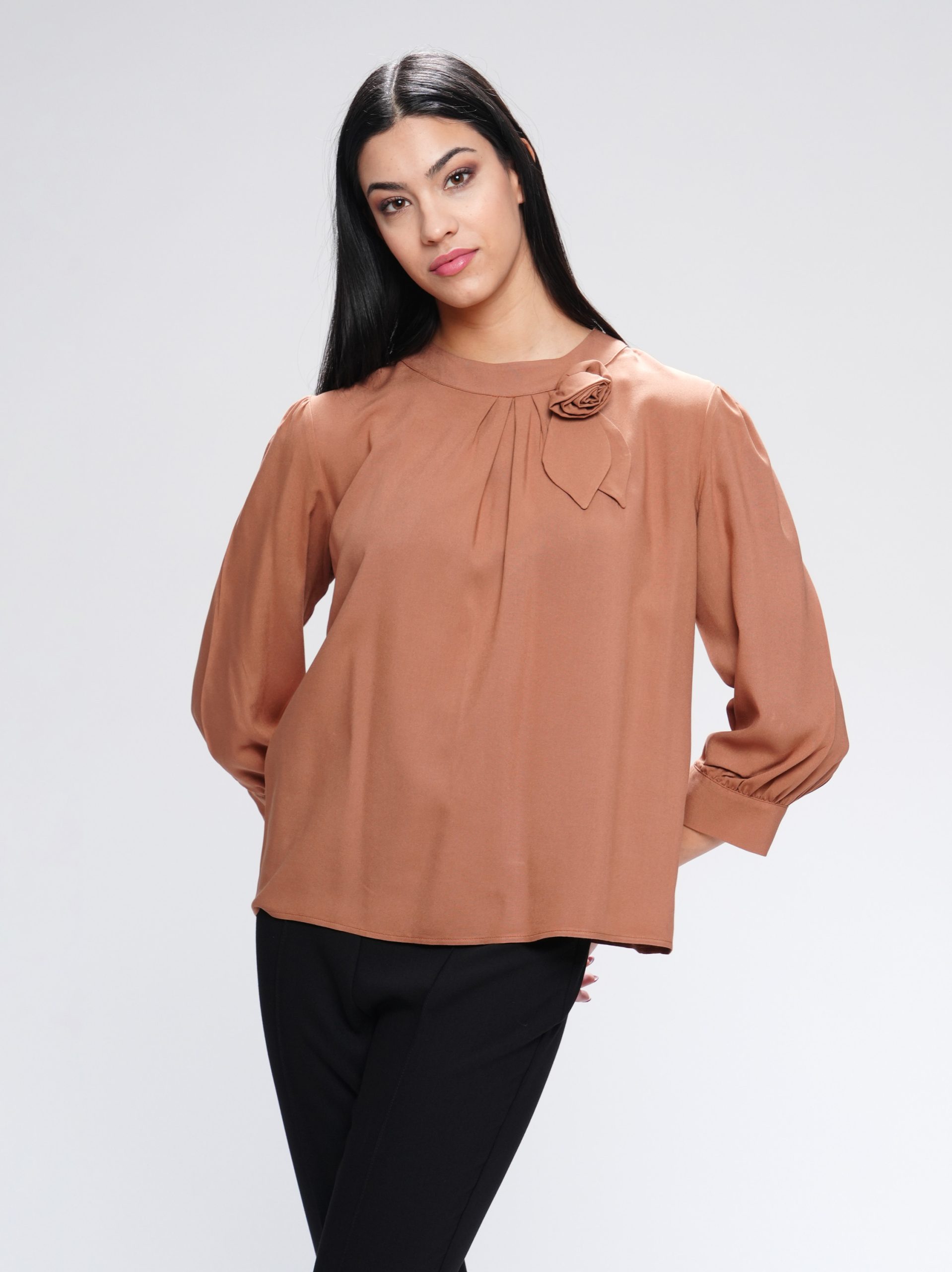 Ženska bluza od viskoze