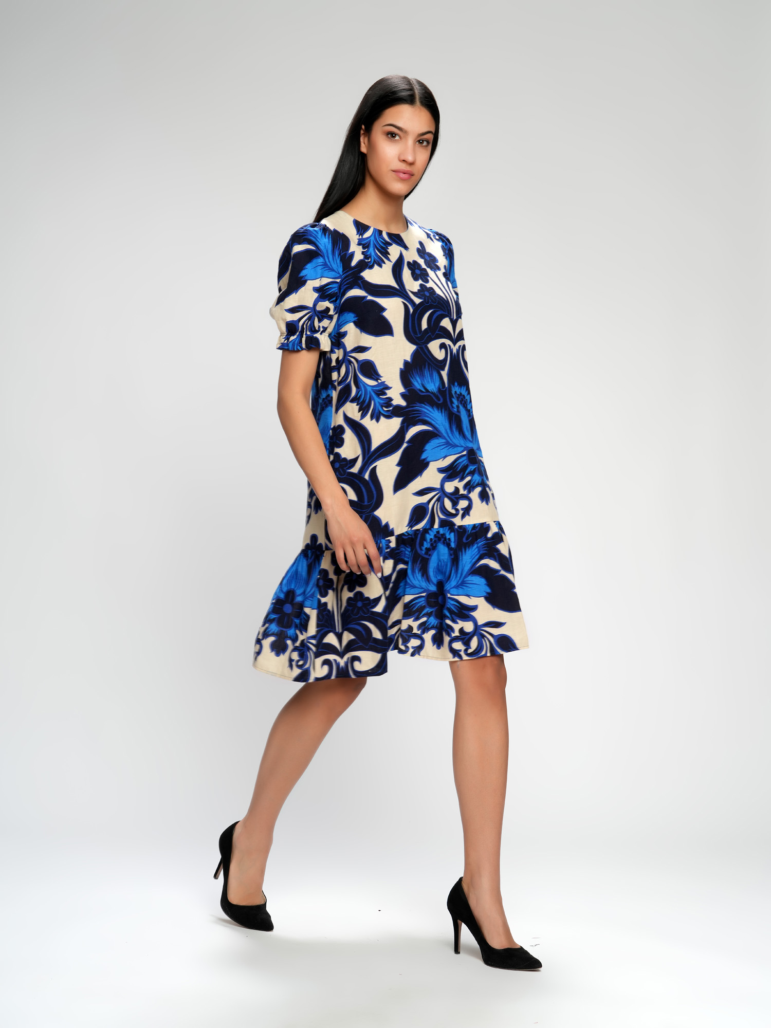 Mini haljina sa krupnim plavim cvetovima